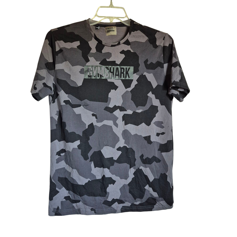 Gymshark Ladies Top Size Medium Camo Athleisure Workout Military Logo